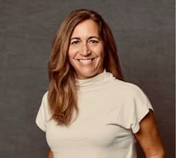 Jennifer Echtle